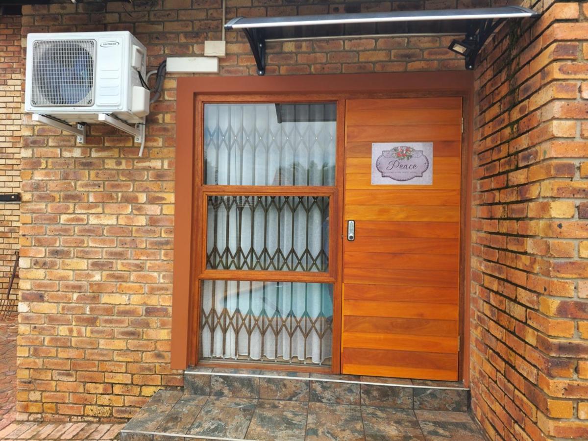 Twins Guest House Astoni Vanderbijlpark Exteriér fotografie