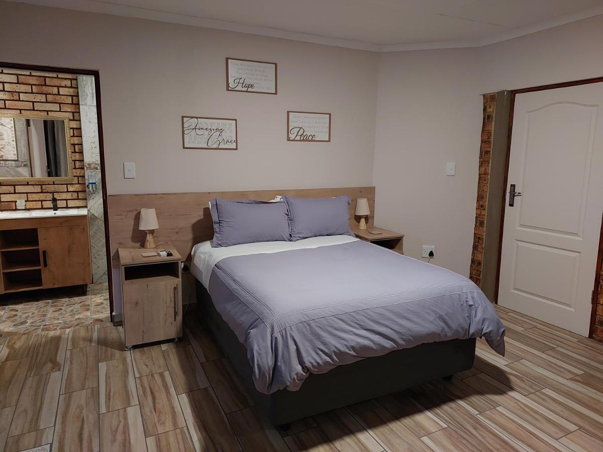 Twins Guest House Astoni Vanderbijlpark Pokoj fotografie