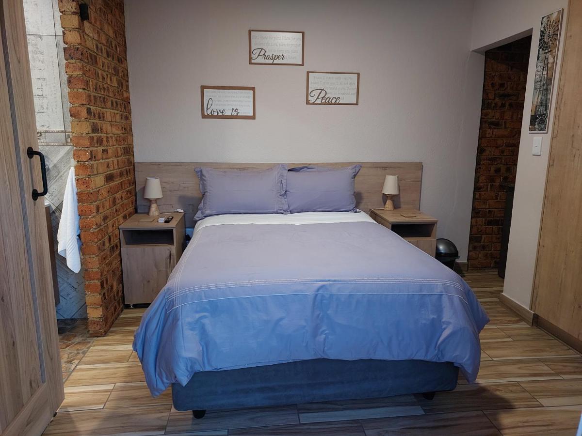 Twins Guest House Astoni Vanderbijlpark Pokoj fotografie